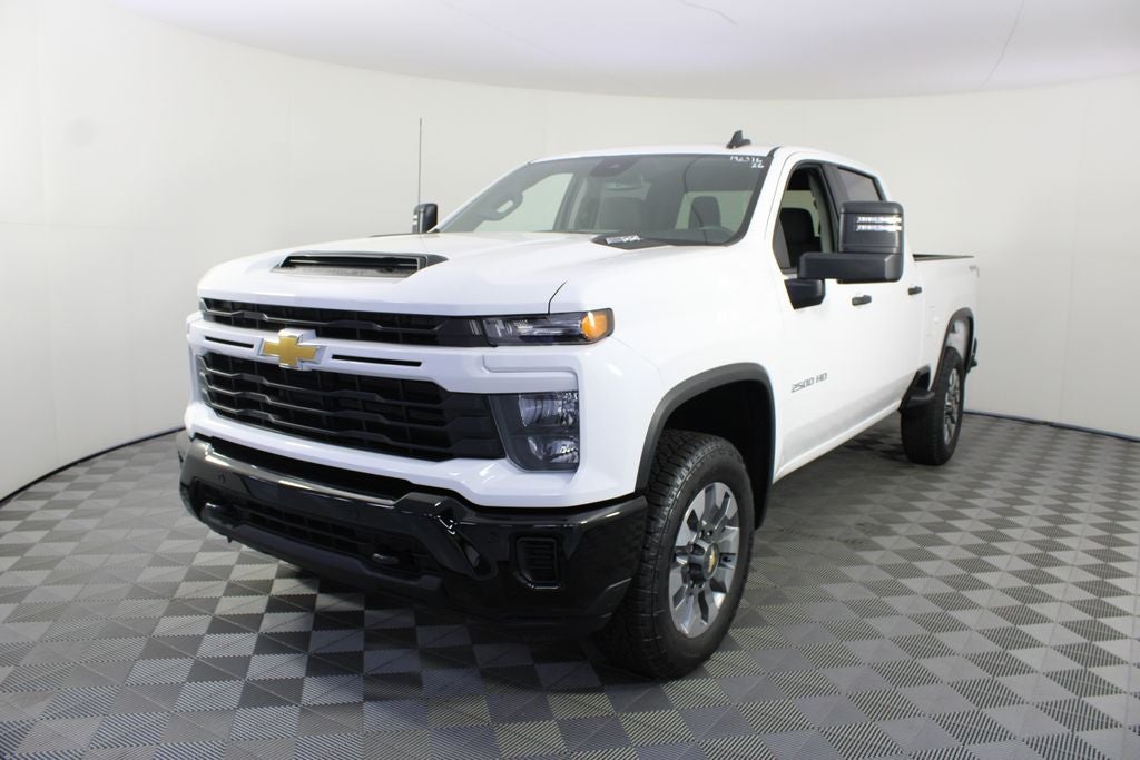 2026 Chevrolet Silverado 2500HD Custom