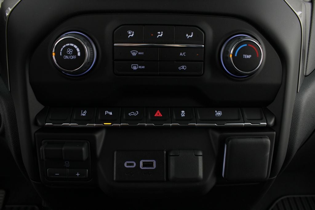 2026 Chevrolet Silverado 2500HD Custom