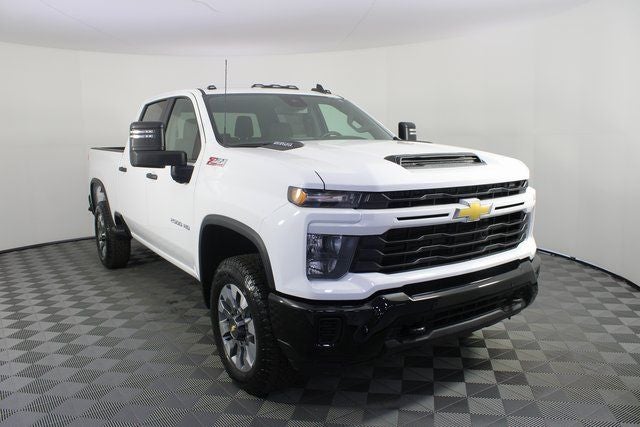 2026 Chevrolet Silverado 2500HD Custom