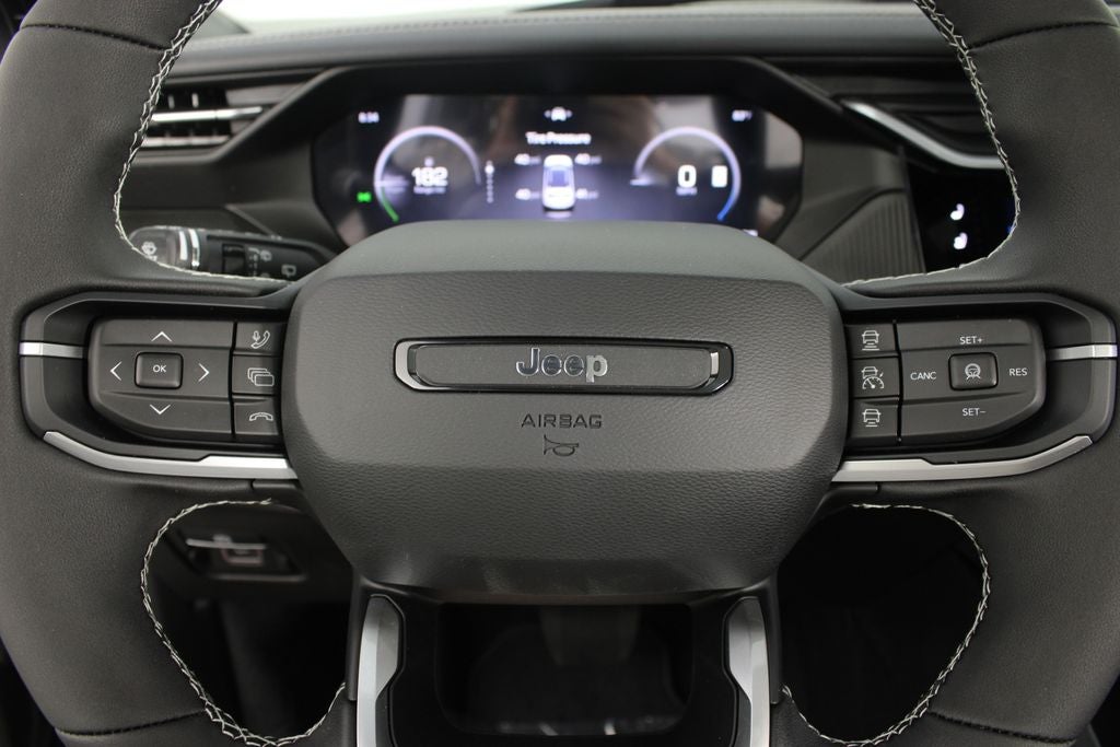 2026 Jeep Cherokee Overland