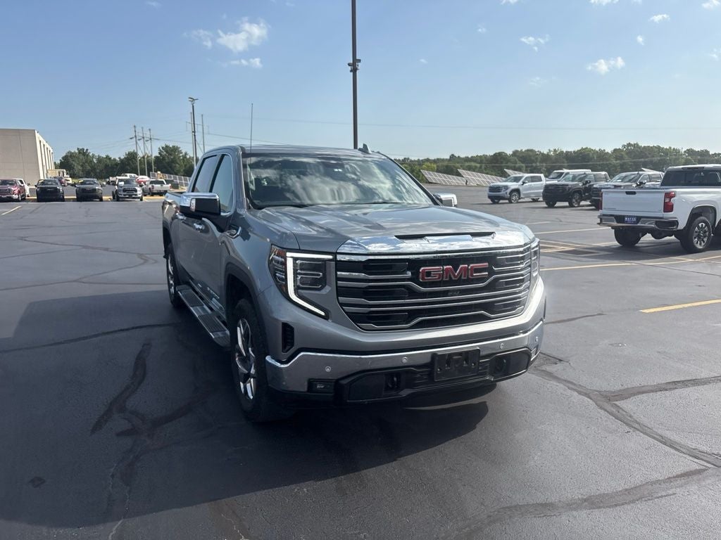 2024 GMC Sierra 1500 SLT