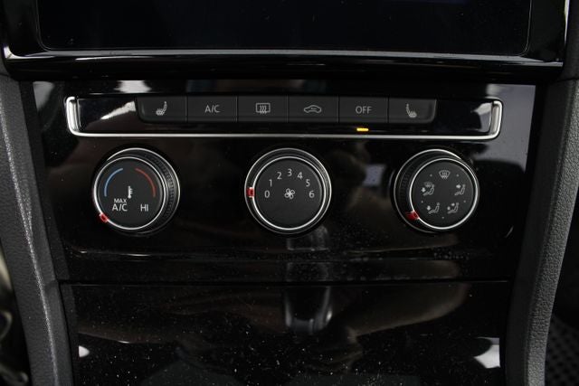 2021 Volkswagen Golf GTI 2.0T SE