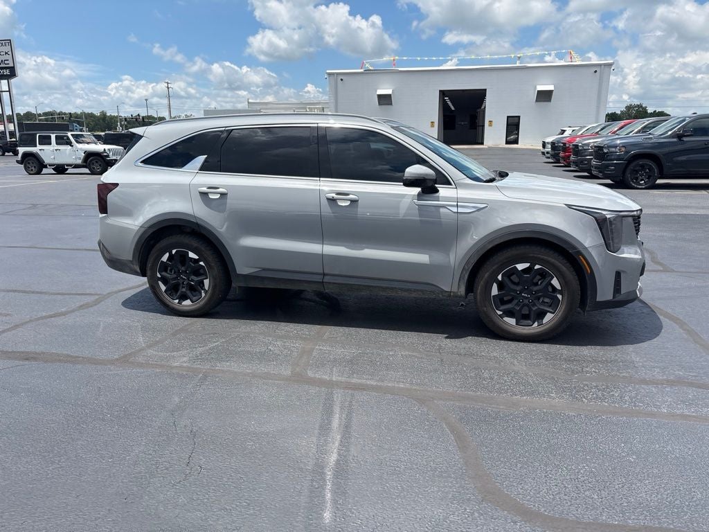2024 Kia Sorento S